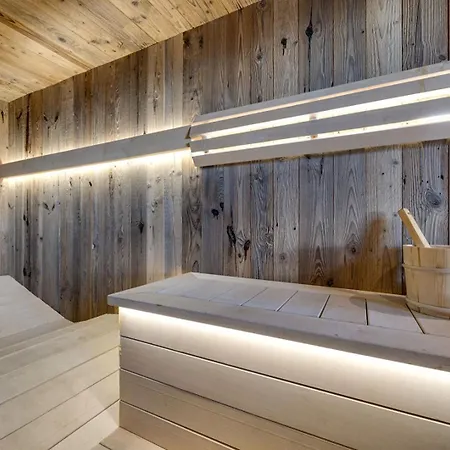 Luxury Authentic At Foot Slopes