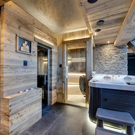 펜션 Luxury Authentic At Foot Slopes 티뉴